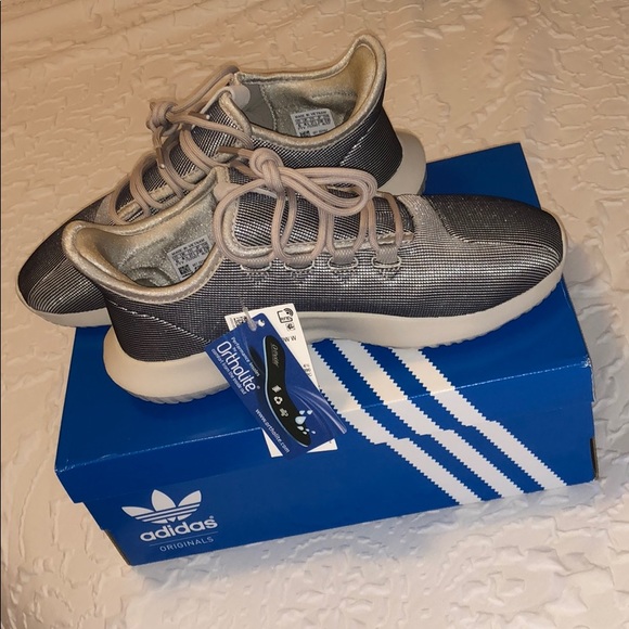 Women’s Adidas Tubular Shoes - Picture 2 of 4